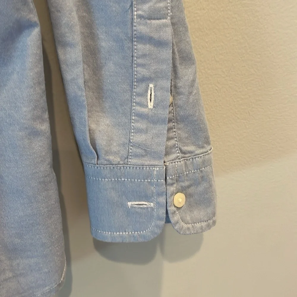 GAP - boys oxford shirt - long sleeve button down. Size XL (18)